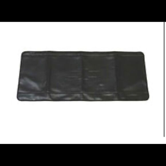 New OEM GM 2020 84774161 Winter Grille Cover Chevy Silverado 2500 3500 - Picture 4 of 5